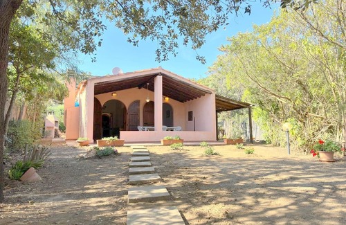 Campulongu House | Discover Campulongu House: Family-Friendly with Spa & Hot Tub