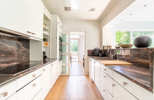 Ennetieres-en-Weppes Villa | Elegant Villa Near Lille with Indoor Pool and Spa
