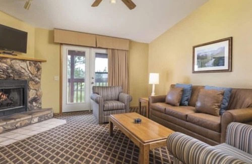 Pagosa Springs Resort | Elegant One-Bedroom Retreat with Premium Amenities