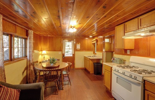 Sedona Cabin | Inviting Sedona Cabin Near Trails and Swimming Hole!