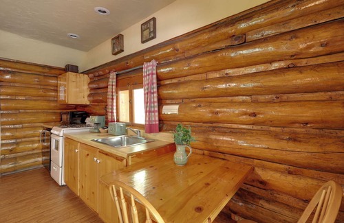 Sedona Apartment | Inviting Sedona Studio with Hiking Trails and Creek Access