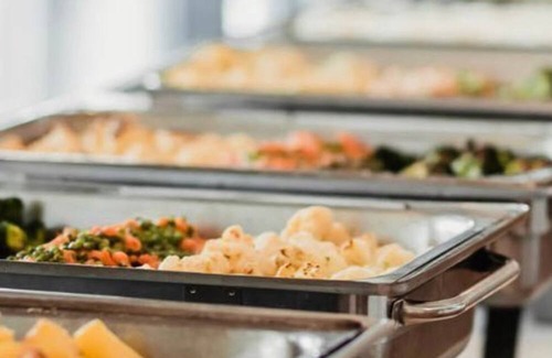 Dhahran Hotel | Golden Beach Private: Family-Friendly Stay with Pool & Dining