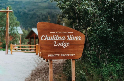 Trapper Creek Cabin | Experience the Unique Historic Chulitna River Lodge Stay