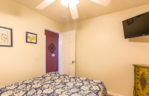 Leesburg House | Pet-Friendly House #12 with Pool View in Sweet Home Alabama