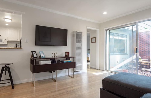 Valley Village Apartment | Bright and Inviting Apartment in Valley Village, Pet Friendly