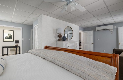 Burlington House | Idyllic Countryside Retreat with Kayaks and Scenic Trails
