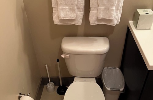 Mason Apartment | Cozy 1 Bedroom Apartment with Pool & Spa in Mason!
