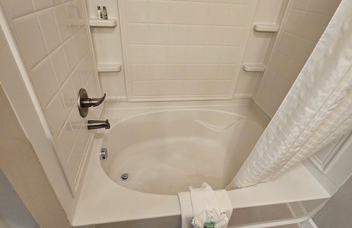 Westerville Apartment | Comfortable 1 Bedroom Retreat near Polaris and Amenities