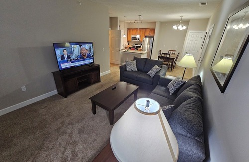 Westerville Apartment | Comfortable 1 Bedroom Retreat near Polaris and Amenities