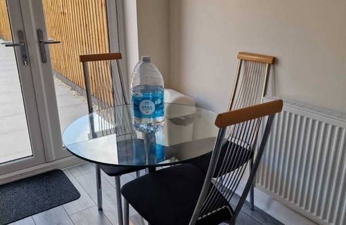 Offerton House | Newly Built Hotel in Prime Denton Location with Breakfast