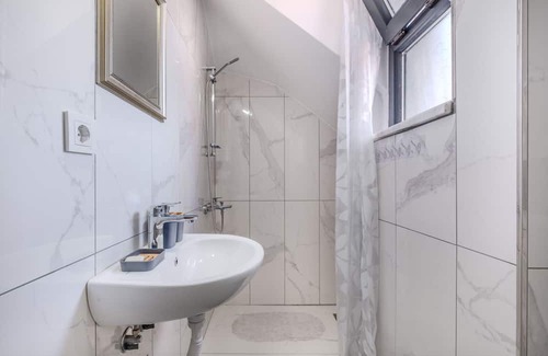 Beyoglu Apartment | Scenic Sea View Duplex with Terrace in Goldenhorn