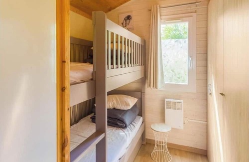 Gravieres Ski Chalet | Cozy Chalet Nature with Pool & Spa for Family Getaways