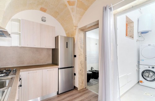 San Pancrazio Salentino House | Elegant Holiday Home 'Luxury Suite Salento' with Wi-Fi