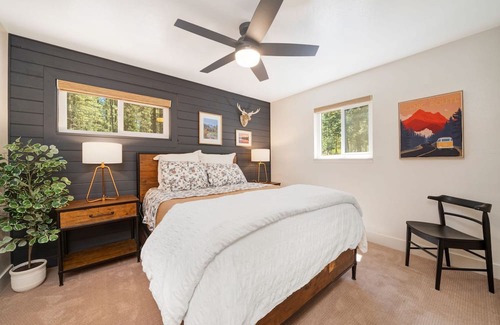 Graeagle Cabin | Cozy Graeagle Cabin with Spa and Hot Tub Amenities