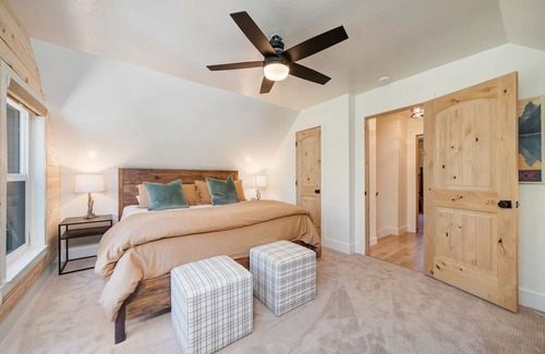 Graeagle Cabin | Cozy Graeagle Cabin with Spa and Hot Tub Amenities