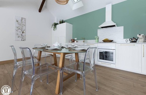 Pulverieres House | Family-Friendly Stay at Gîte des Rossignols - PULVERIERES