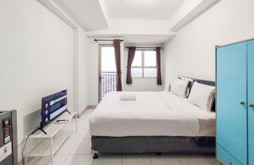 Cibaduyut Apartment | Cozy Studio Room at Mekarwangi Square with Pool Access