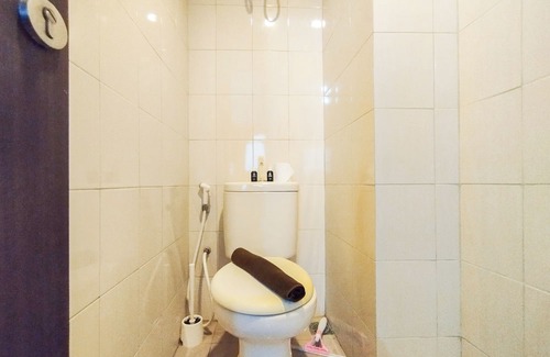 Cibaduyut Apartment | Cozy Studio Room at Mekarwangi Square with Pool Access