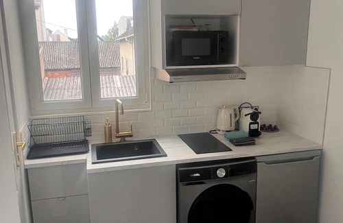 Les Pavillons-sous-Bois Apartment | Modern P26 Apartment near Paris Expo & Disney with Spa