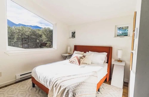 Baca Grande House | Inviting Mountain Suite with Family and Pet-Friendly Amenities