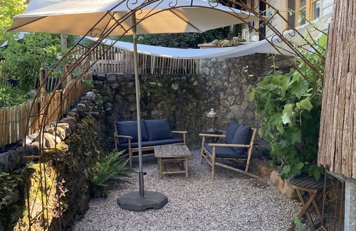 Reiselfingen Apartment | Cozy Apartment 'Mondschaukel' with Terrace & Wi-Fi in Löffingen