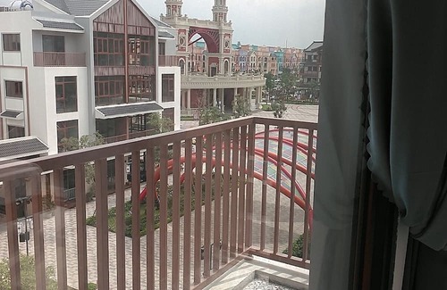 Van Giang Villa | Discover Family-Friendly Comfort at L'amouse Home