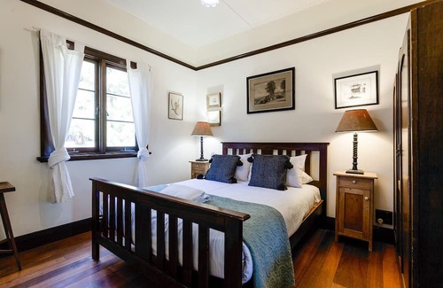 Rosa Brook Cottage | Elegant Farm Cottage Retreat with Spa and Hot Tub Access