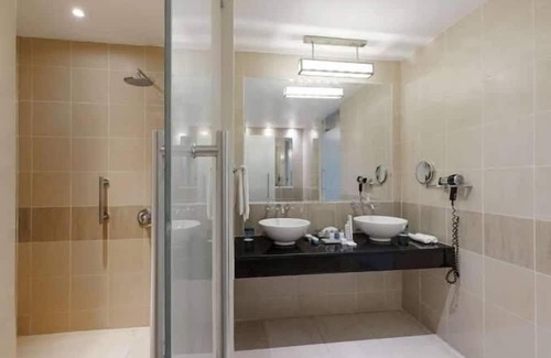 Calabar Hotel | Discover The Metropolitan Hotel Calabar: Family-Friendly Retreat