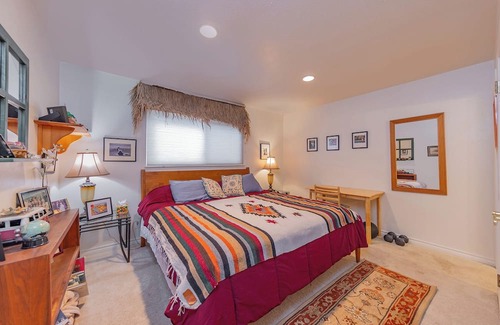 Ojai House | Pet-Friendly Ojai Home with Ocean Views and Spa Access