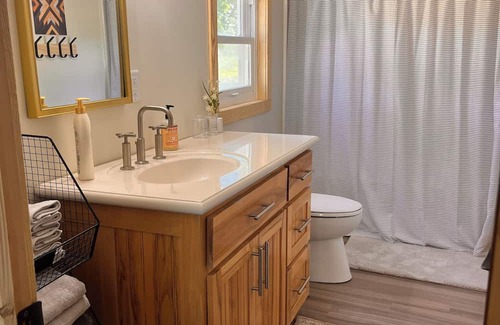 Elizabethtown Other | Family-Friendly Retreat with Spa & Hot Tub Near I-65