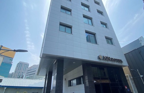 Sungin-dong Hotel | Budget-Friendly ION HOTEL DONDAEMUN with Family Amenities