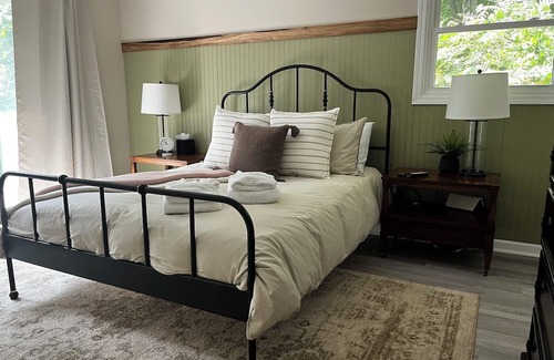 Mill Spring House | Idyllic Cottage with Hot Tub, Near Lake Lure - 10/10 Rated