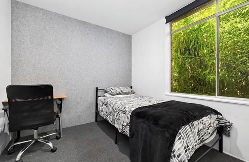 Clayton Apartment | Convenient Stay Near Monash University Clayton for Families