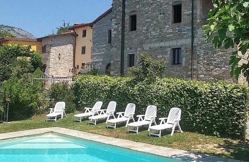 Villa Collemandina House | Exclusive Holiday House with Pool - Perfect for Families