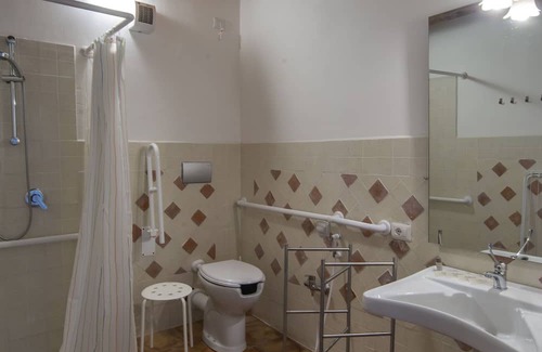 Laterina Apartment | Charming Getaway for Two with Pool & Wi-Fi Near Arezzo