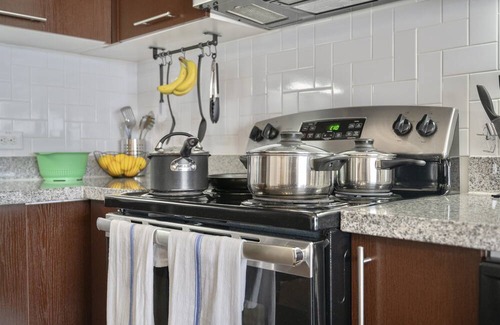 Cedar Park Apartment | Relaxing 2B2B Retreat with Pool, WiFi & Parking Near DTA