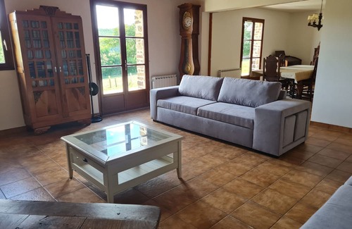 Mont-Saint-Jean House | Family Retreat with Forest Views and Lake Access Nearby