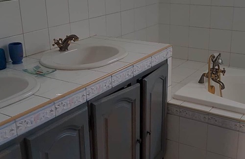 Saint-Gilles Villa | Discover Maison Avec Jardin: Private Pool & Pet Friendly