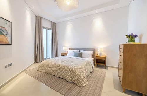 Jumeira 3 Apartment | Spacious 2BR Retreat in Umm Al Sheif, Near the Beach