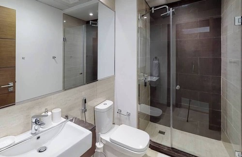 Jumeira 3 Apartment | Spacious 2BR Retreat in Umm Al Sheif, Near the Beach
