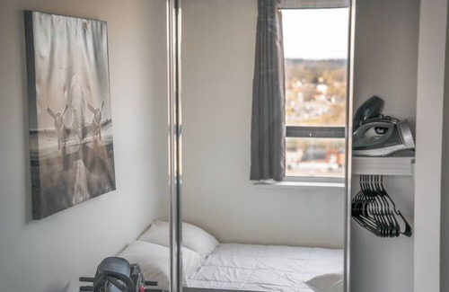 Brantford Condo | Discover Brantford: Your Ideal Family-Friendly Retreat