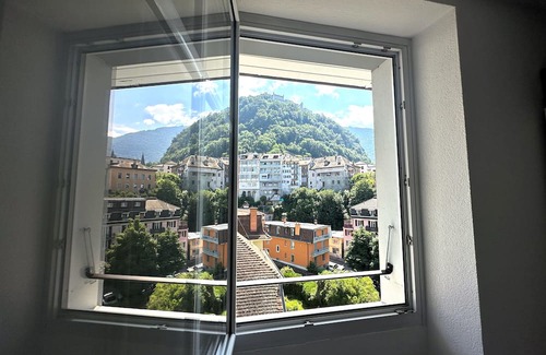 Montreux Apartment | Tranquil Zen Apartment in Montreux's Old Town