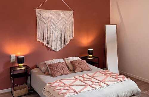 Troyes Apartment | Appartement Cream Cocoon