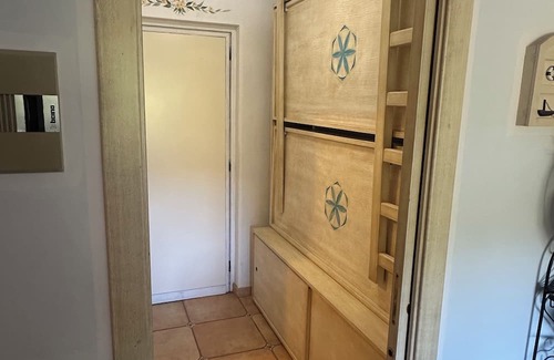 Portisco Apartment | Family-Friendly Vrbo Property with Kitchen & Breakfast Included