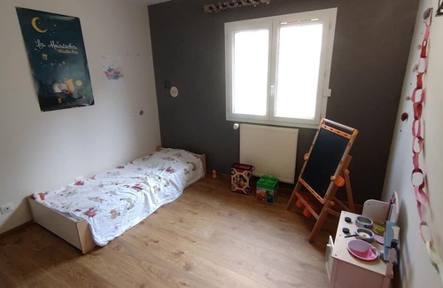 Eurre House | Welcoming 3-Bedroom Maison in the Heart of Drôme Village