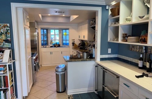 Channel Islands House | Elegant Main Channel Harbor Home with Spa and Hot Tub