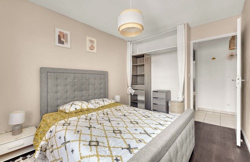 Lafourguette Apartment | Discover Le Chapitre Toulousain: Family-Friendly Escape