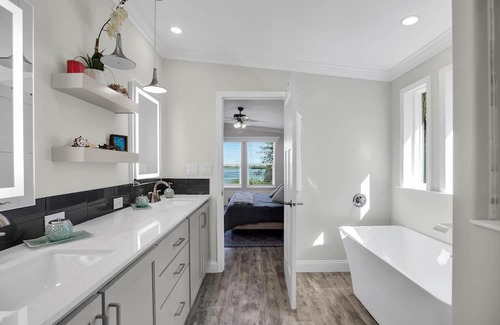 Breezeswept Beach Estates House | Open Water Vacation in Paradise