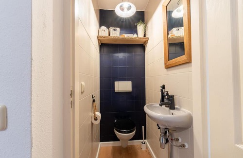 Municipality of Zwartewaterland House | Inviting Holiday Home in Hasselt Close to Scenic Waters