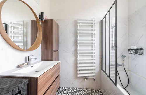 Hotel de Ville House | Elegant Maison Fontenay: Family-Friendly & Kitchen Amenities